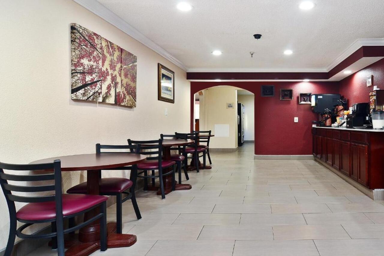 Red Roof Inn Binghamton North מראה חיצוני תמונה