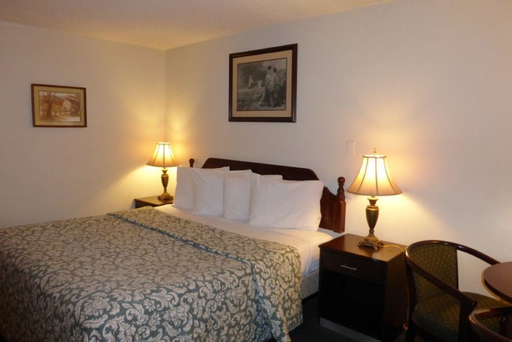Red Roof Inn Binghamton North מראה חיצוני תמונה